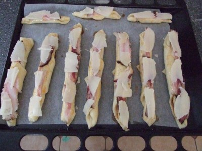 syrové rohlíky s slaninou.jpg